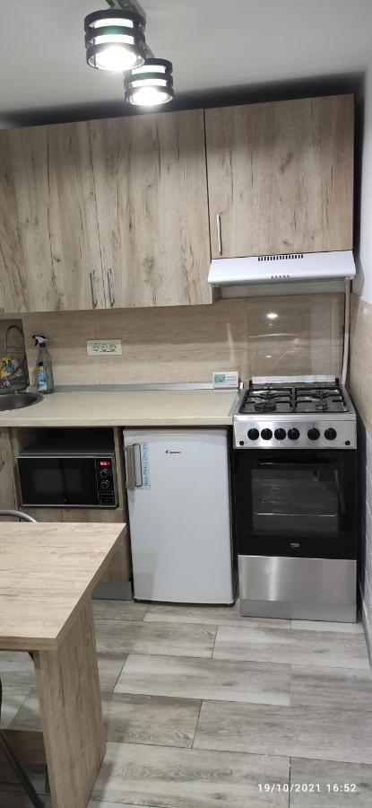 Christie'S 2 Central Apartment Bukares Bagian luar foto